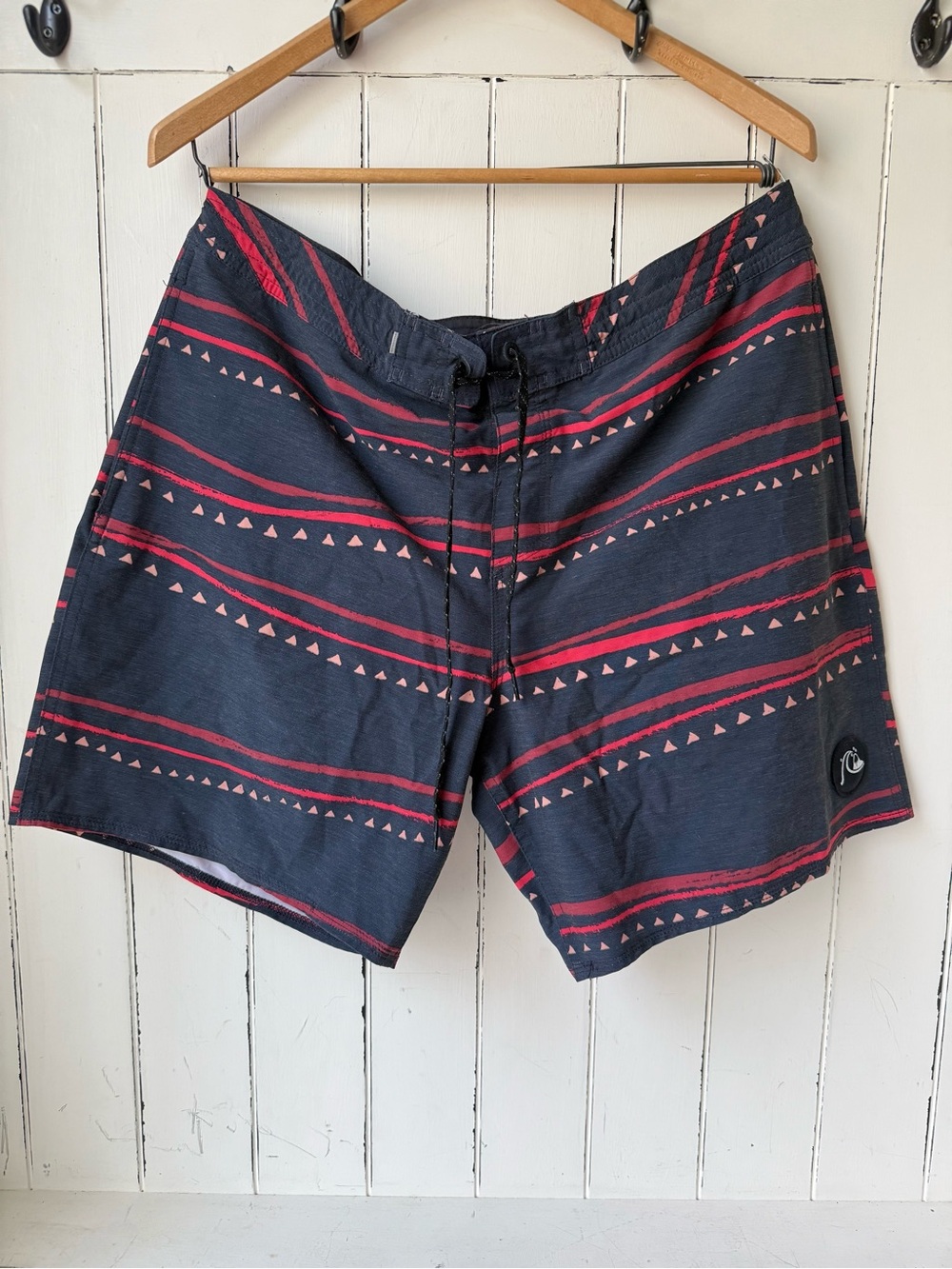 Quicksilver Repreve 4-Way Stretch Boardshorts Charcoal Red Men's Size 36